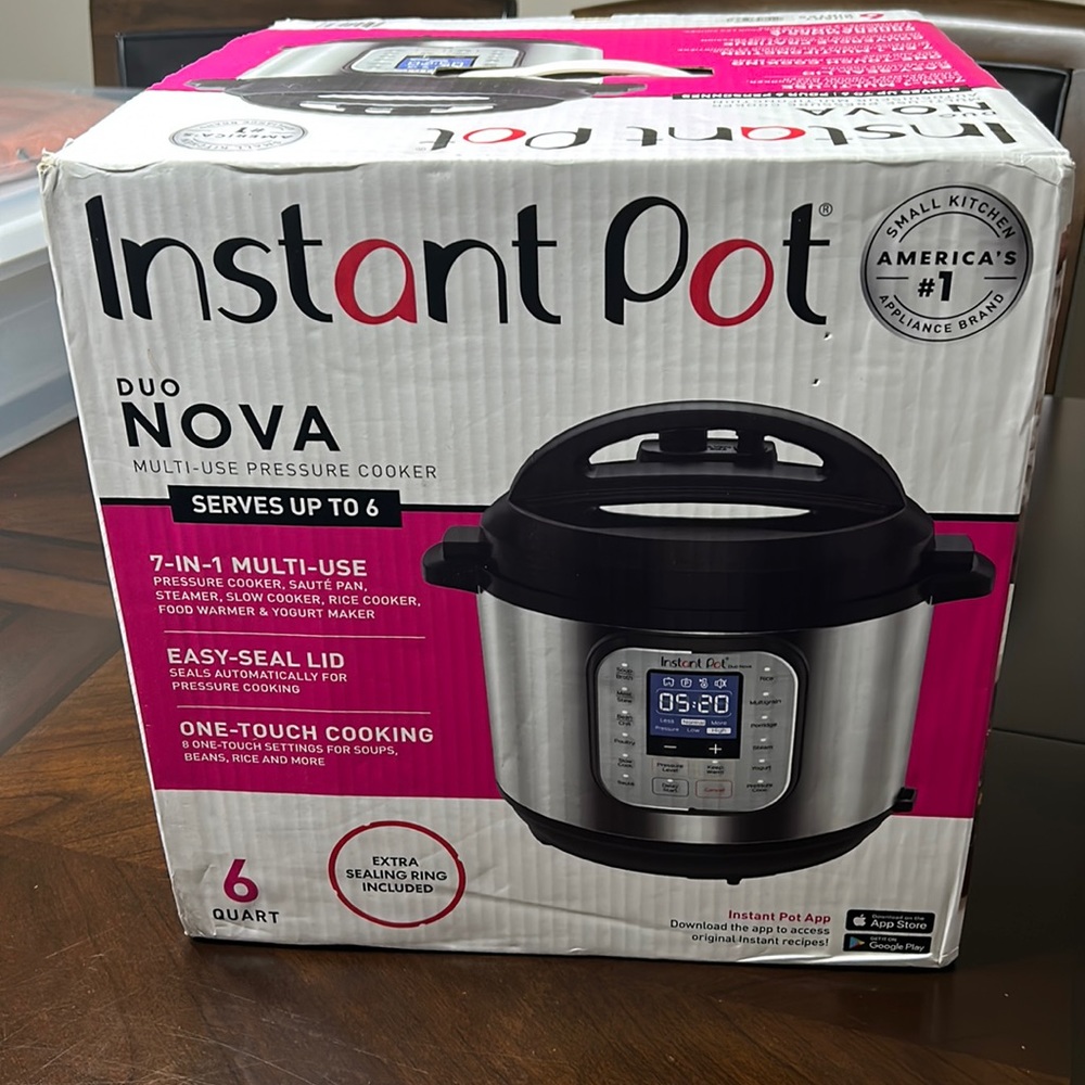 New never opened Instant Pot 6 quart